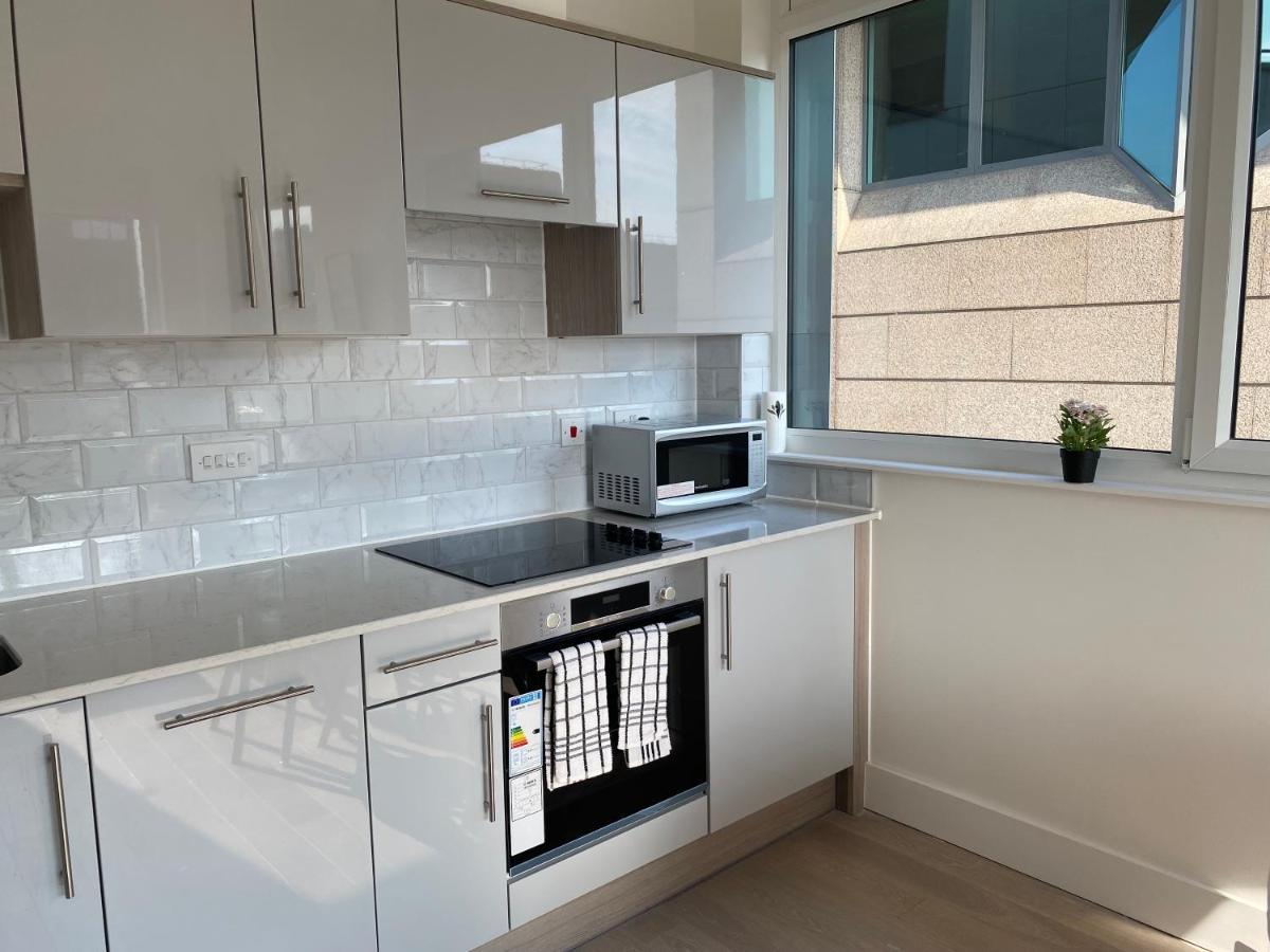 Central Location, Parking, Wi-Fi, Modern Apartment Milton Keynes Ngoại thất bức ảnh